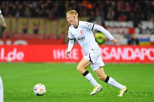 乐竞体育-CaughtOffside:曼城领跑拉尔森争夺战,法鹰估价6000万-7000万欧