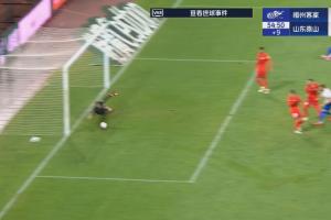 泰山扳回一城1-3梅州!郭全博出击失误,卡扎伊什维利破门